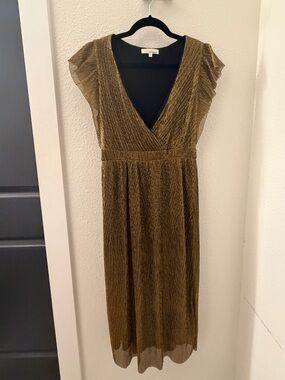 june & hudson Metallic Gold V-Neck Midi Dress with Flutter Sleeves
